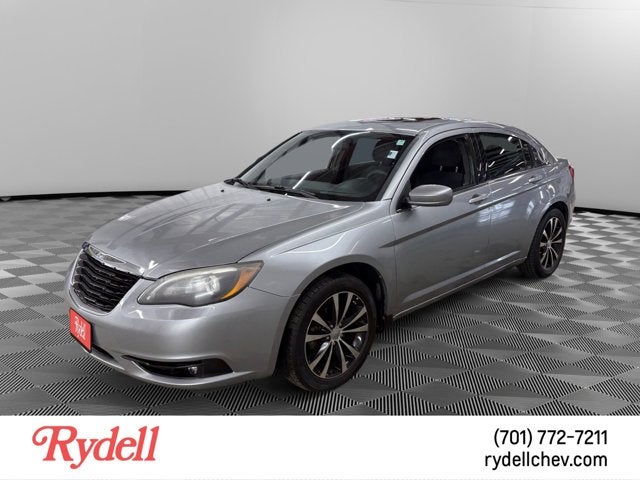 2013 Chrysler 200