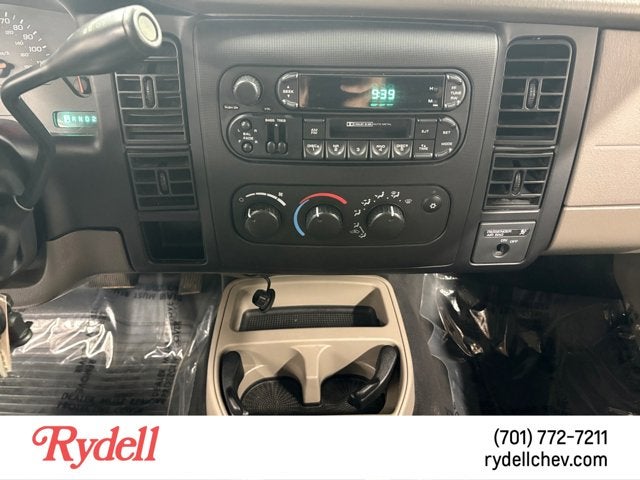 2004 Dodge Dakota Base