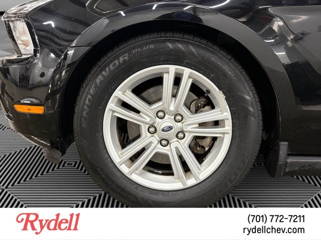 2012 Ford Mustang V6