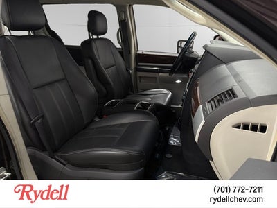 2010 Chrysler Town & Country Touring Plus