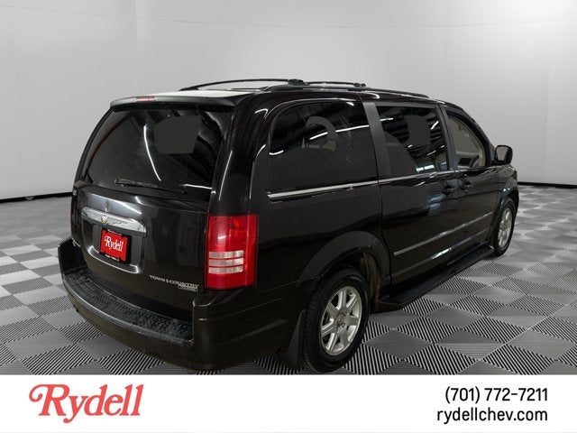 2010 Chrysler Town & Country Touring Plus