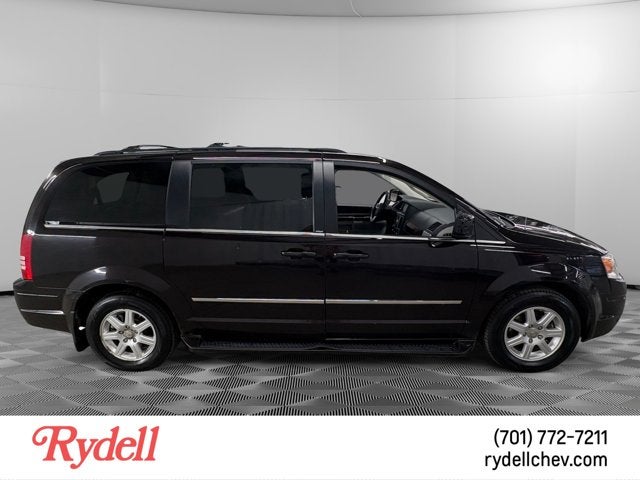 2010 Chrysler Town & Country Touring Plus