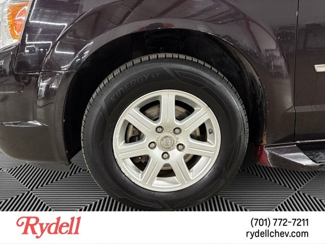 2010 Chrysler Town & Country Touring Plus