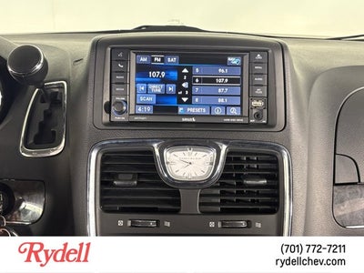 2016 Chrysler Town & Country Touring