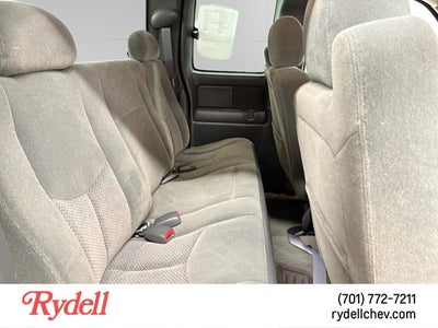 2004 Chevrolet Silverado 1500 LS